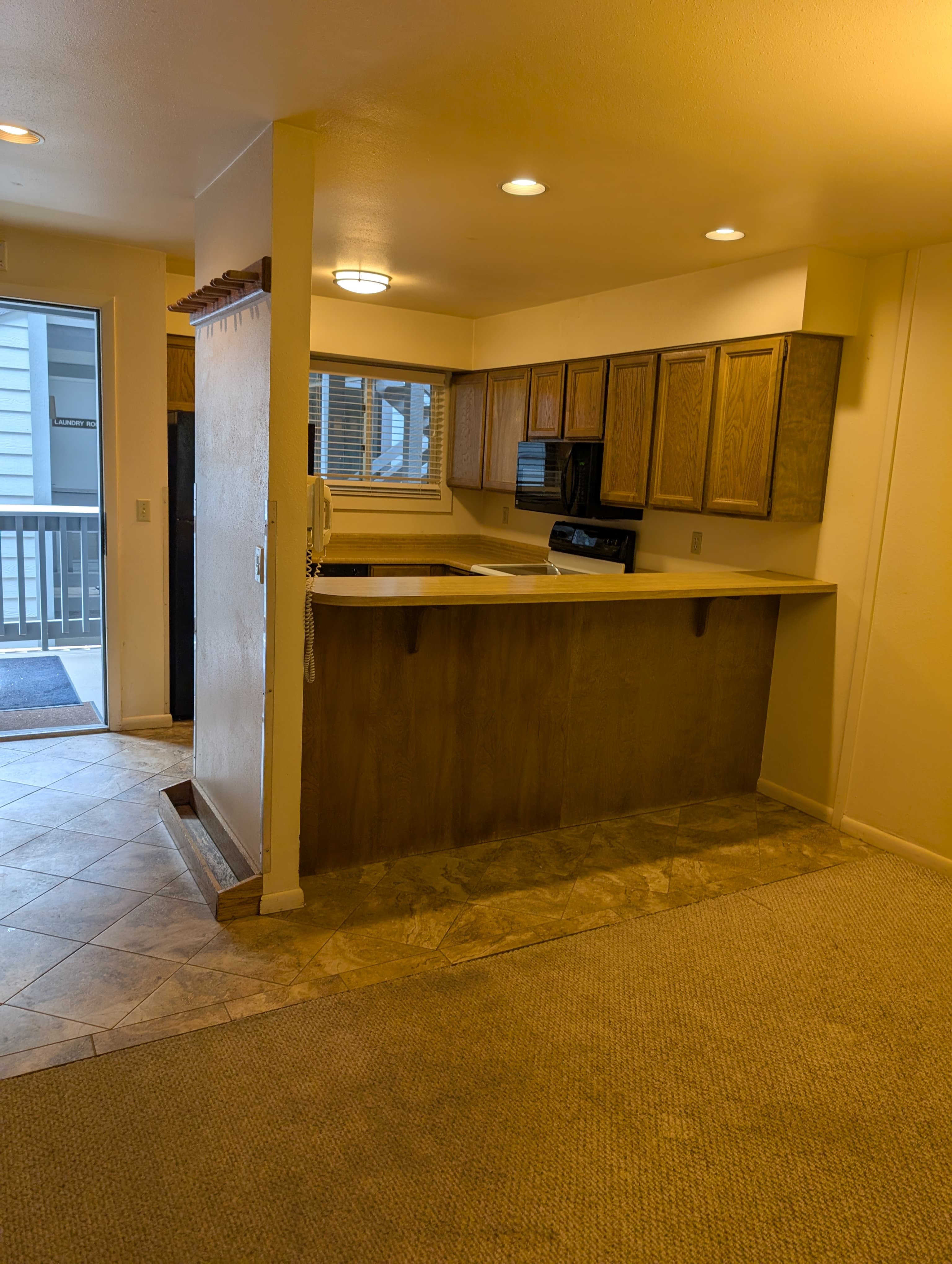 Before ski condo remodel Park City - dated condo interior