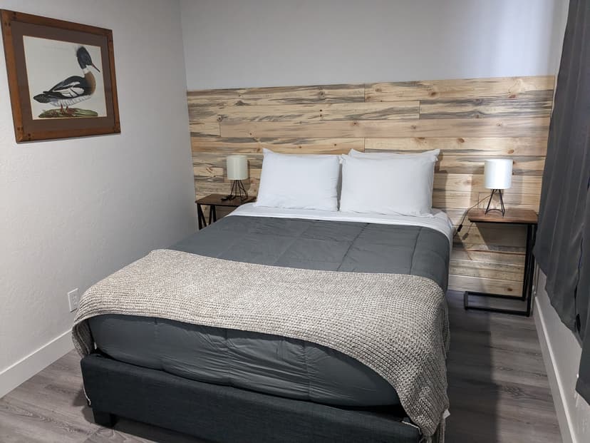 Condo Remodel Park City - Modern Bedroom AirBnB Condo
